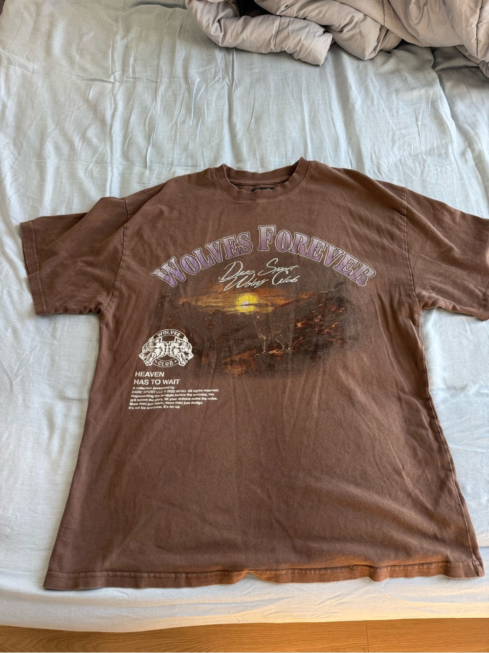 Wolves Forever Brown Graphic Tee - Men